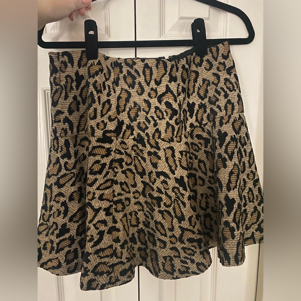 Free people size 10 cheetah print skirt.